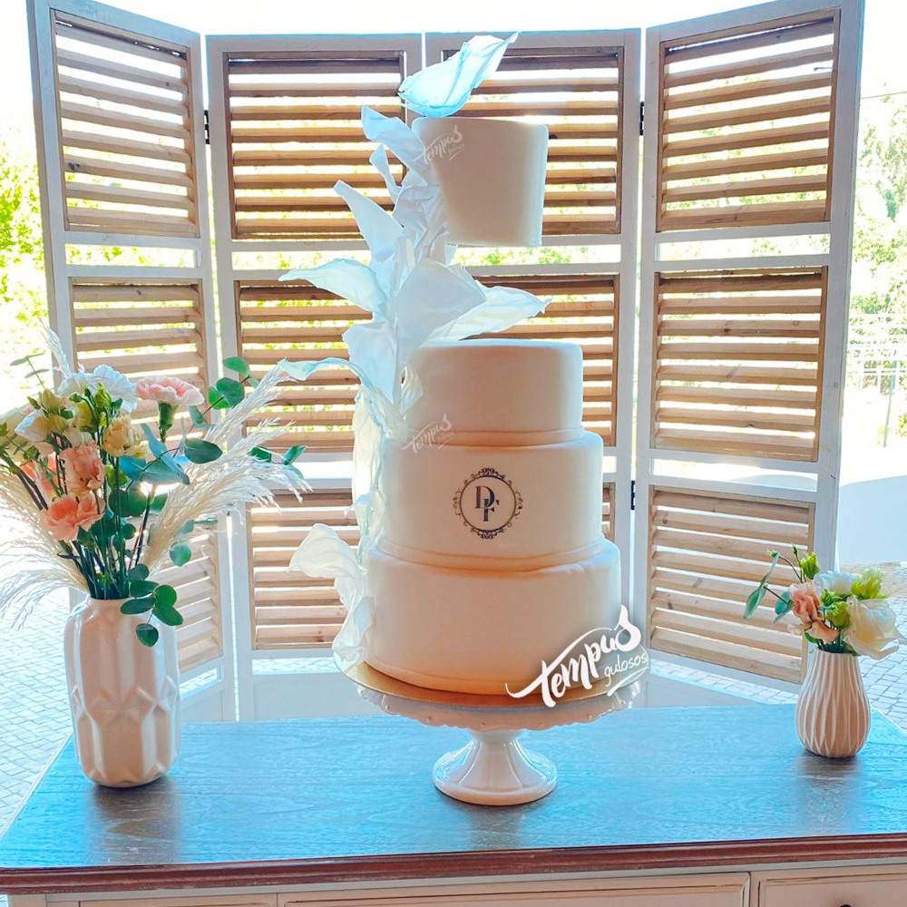 Bolos de casamento modernos