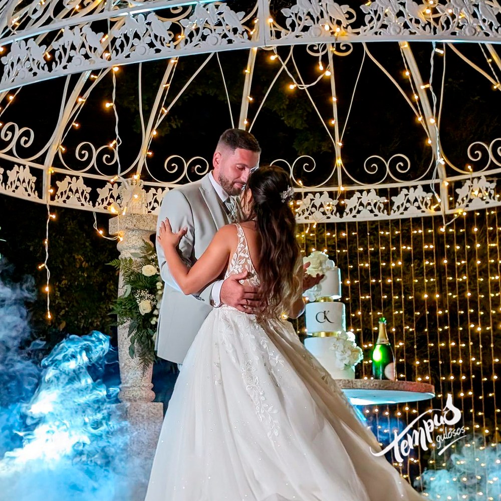 Bolos de casamento modernos