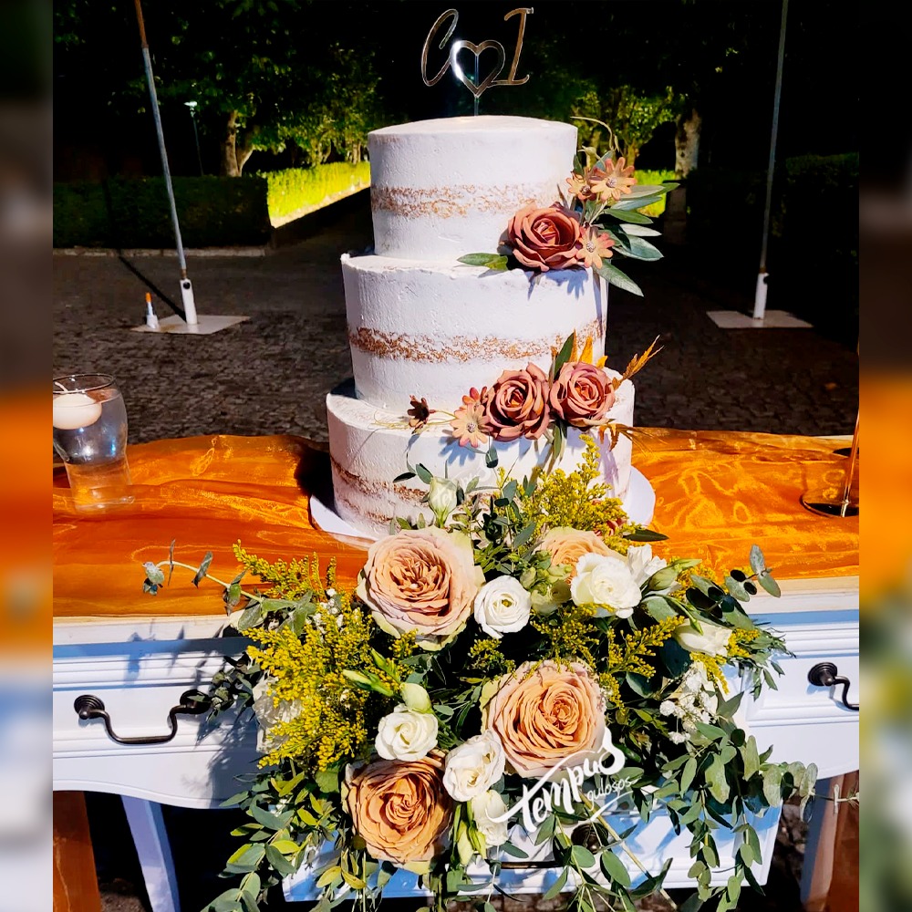 Bolos de casamento rústicos