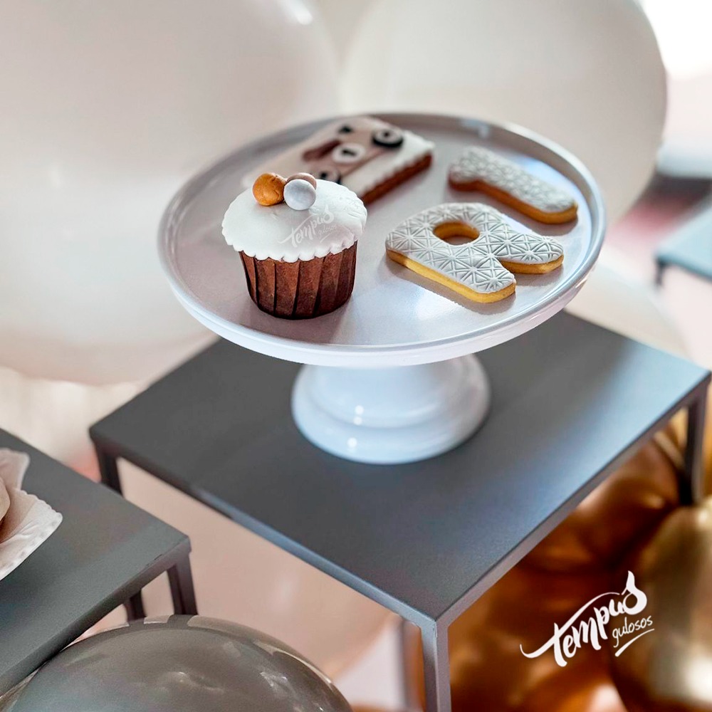 Carrinhos e Tratores